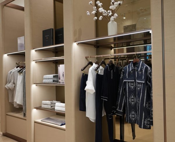 Carter & White – Riyadh, retail store interior fit out design portfolio by S3T Koncepts