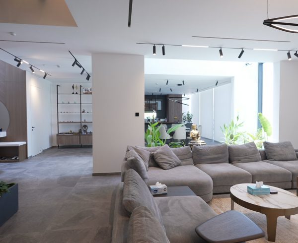 Nad Al Sheba Villa, Villa Interior Fit design, Portfolio by S3T Koncepts