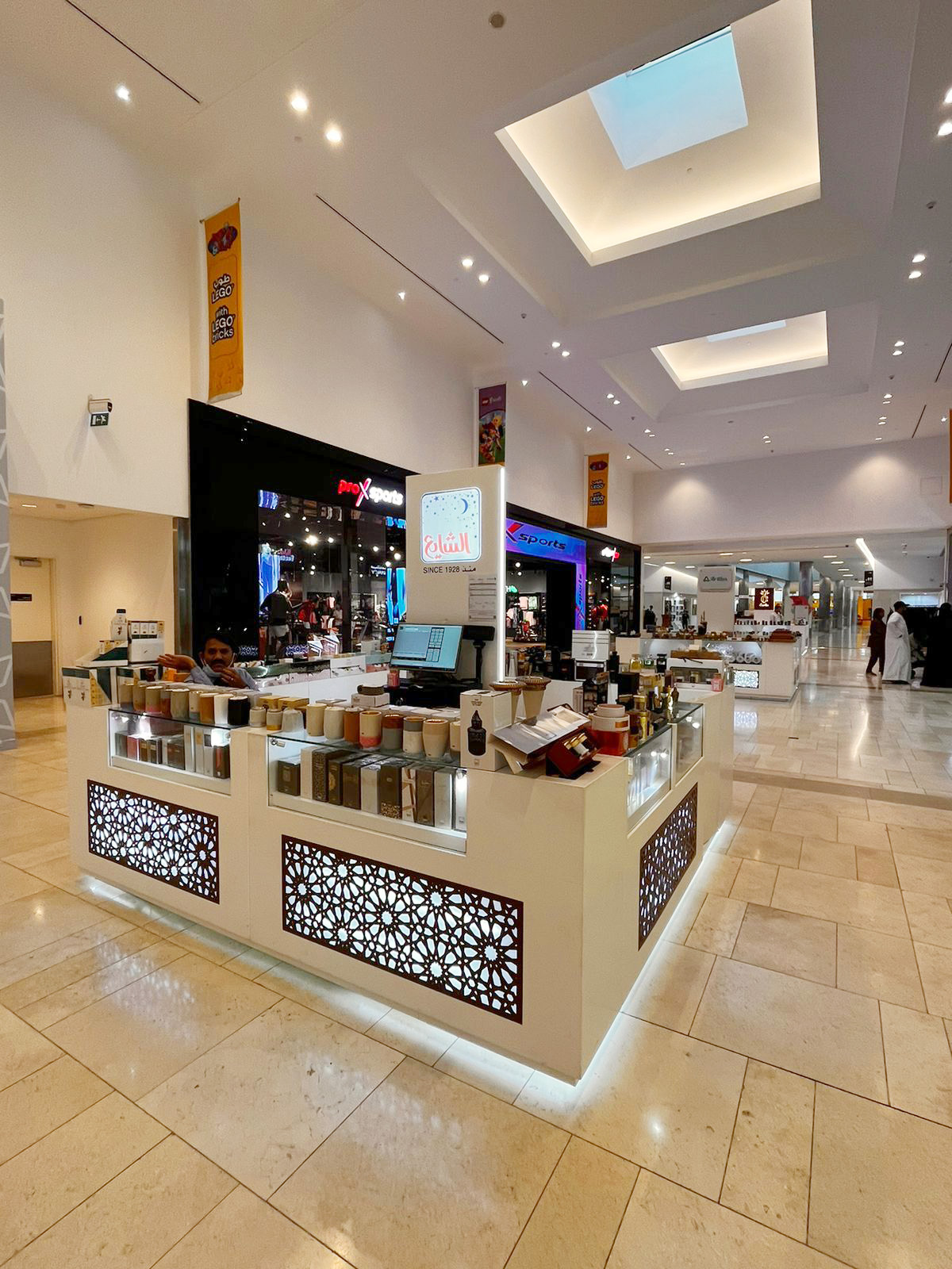 Fit-Out Solutions for Temporary Kiosks vs. Permanent Setups