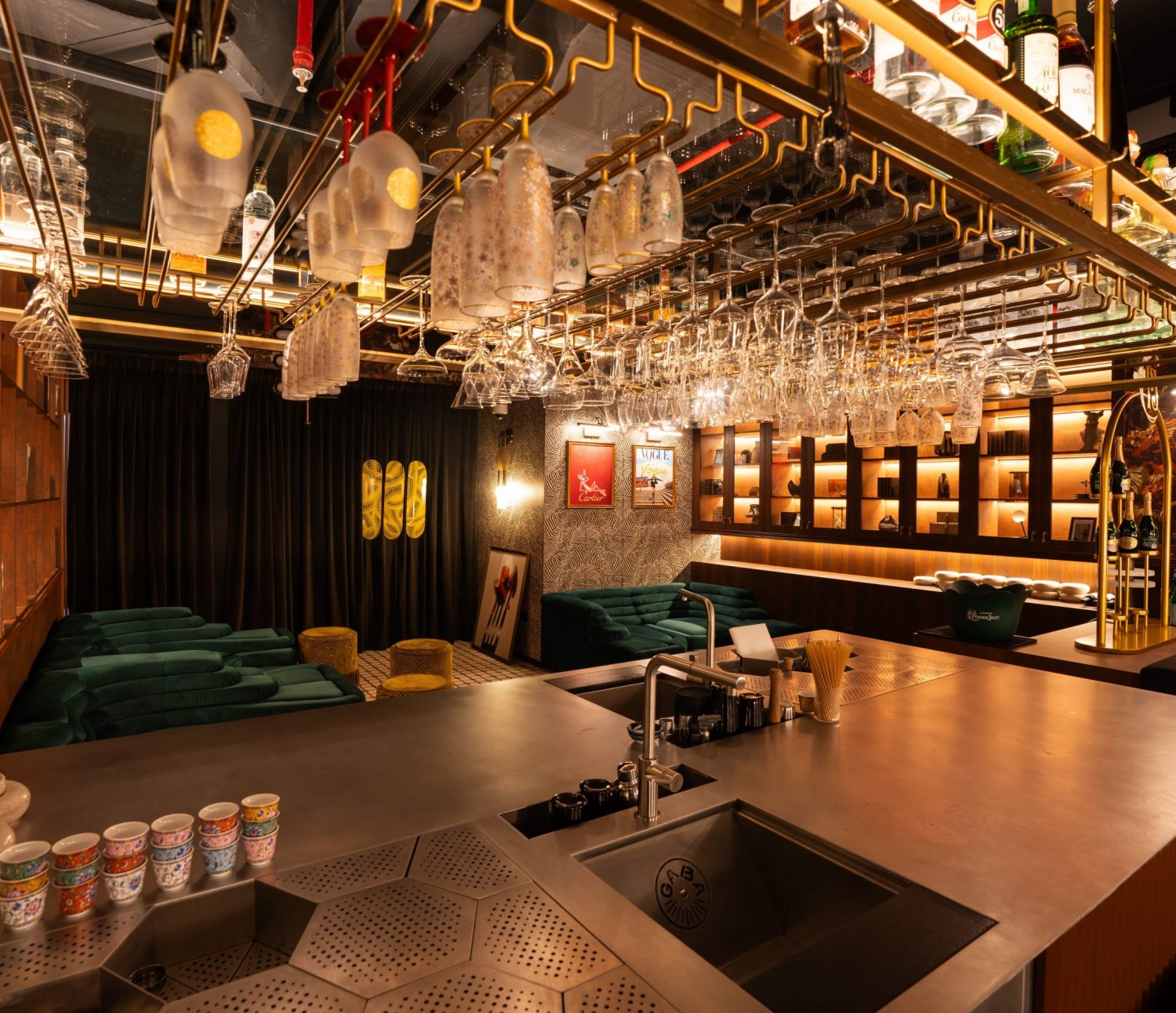 SR503817-min SR503817-min